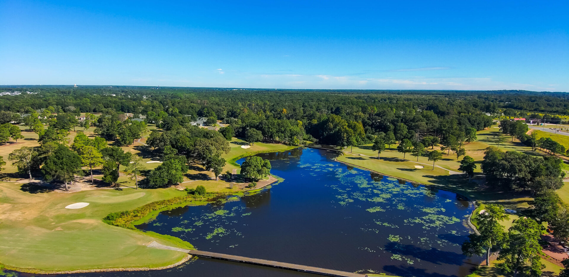 Landschaft mit See Perry USA | Sandler Group